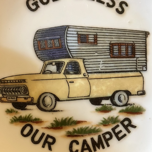 Cute Vintage Trinket Dish - Picture 2 of 8